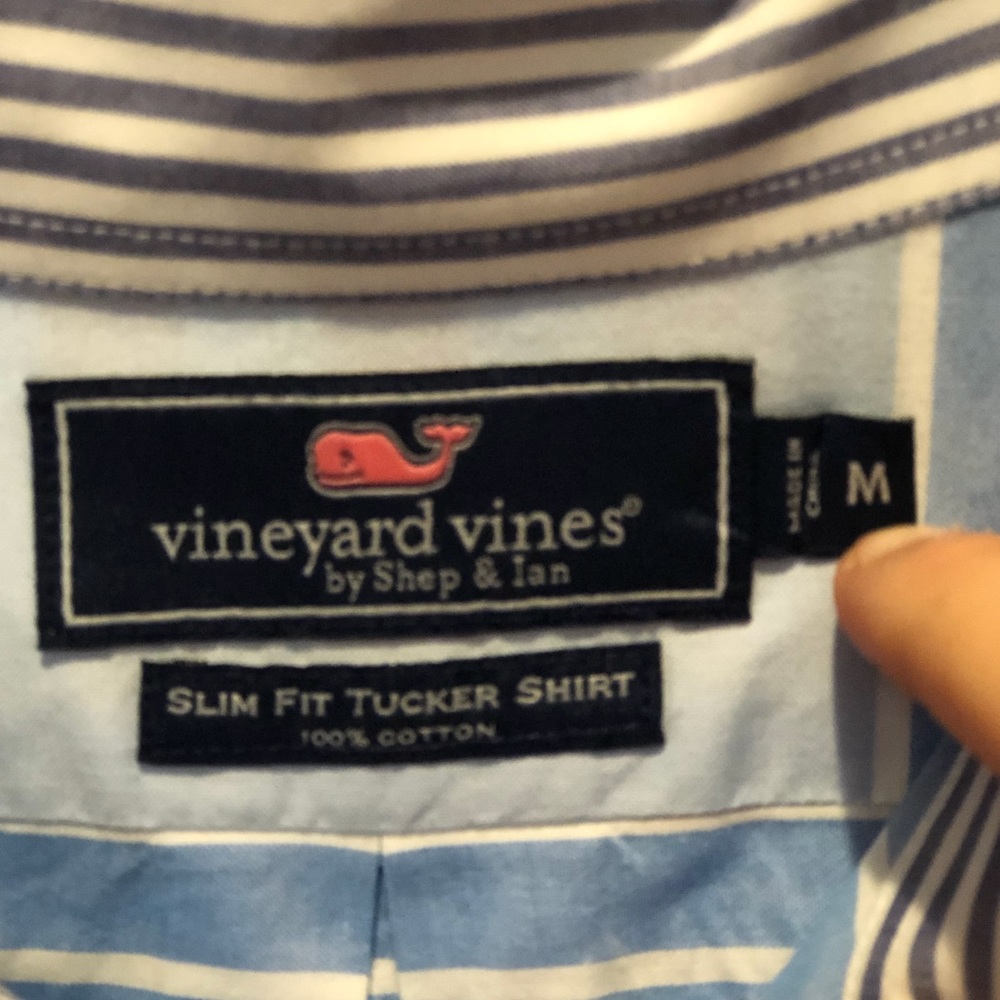 Vineyard Vines Button Down - Picture 3 of 3
